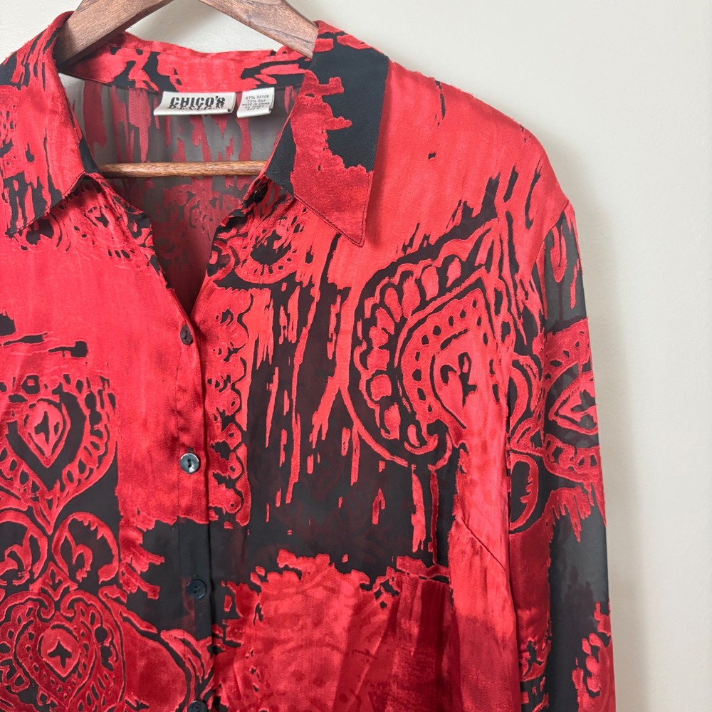 Chico's Size 2 Button Down Shirt Womens XL Red Black Silk Burnout Dark Feminine - Picture 3 of 11